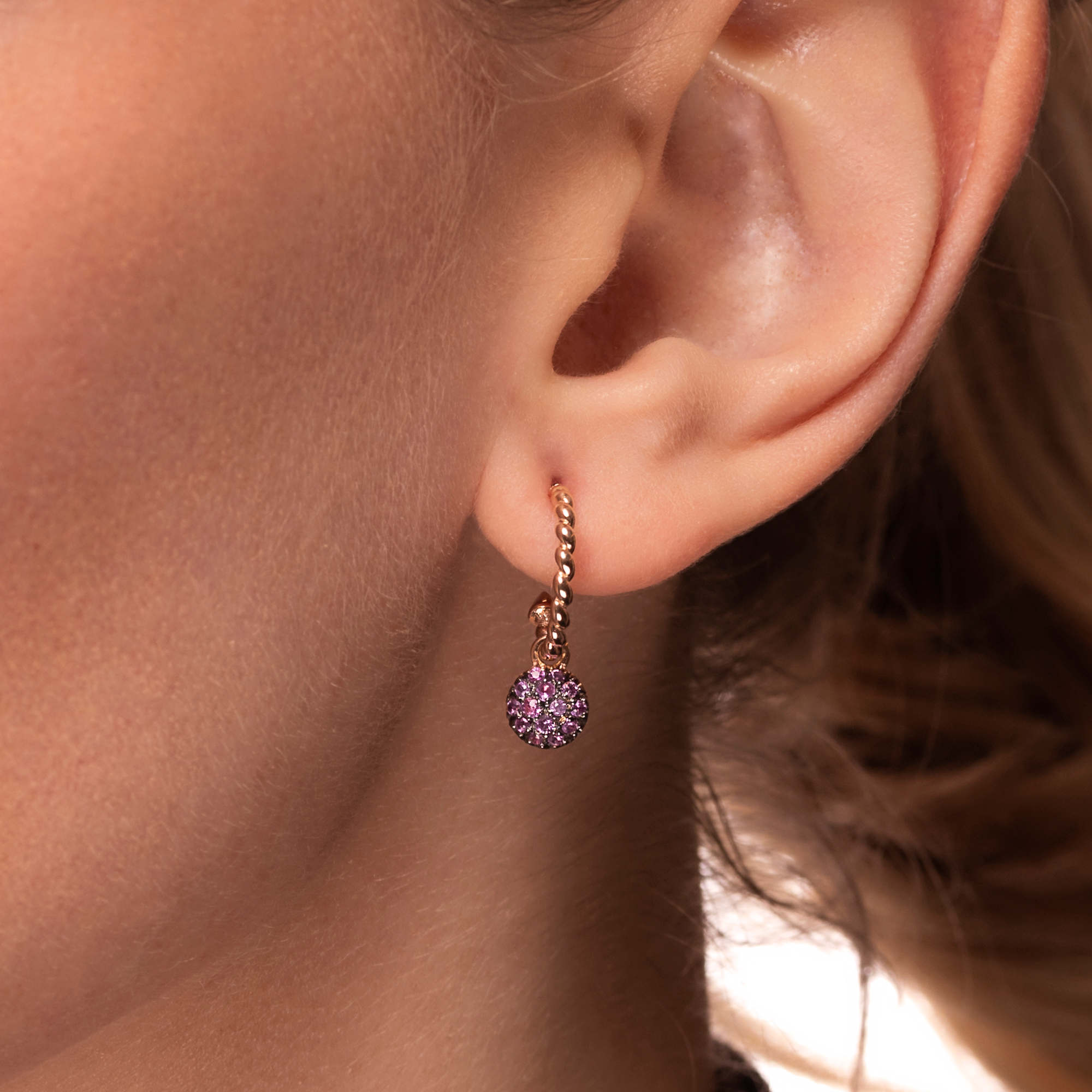 Orecchini oro rosa semicerchi motivo treccina zaffiri rosa 45348_Zrosa earrings sapphires pink sconto discount