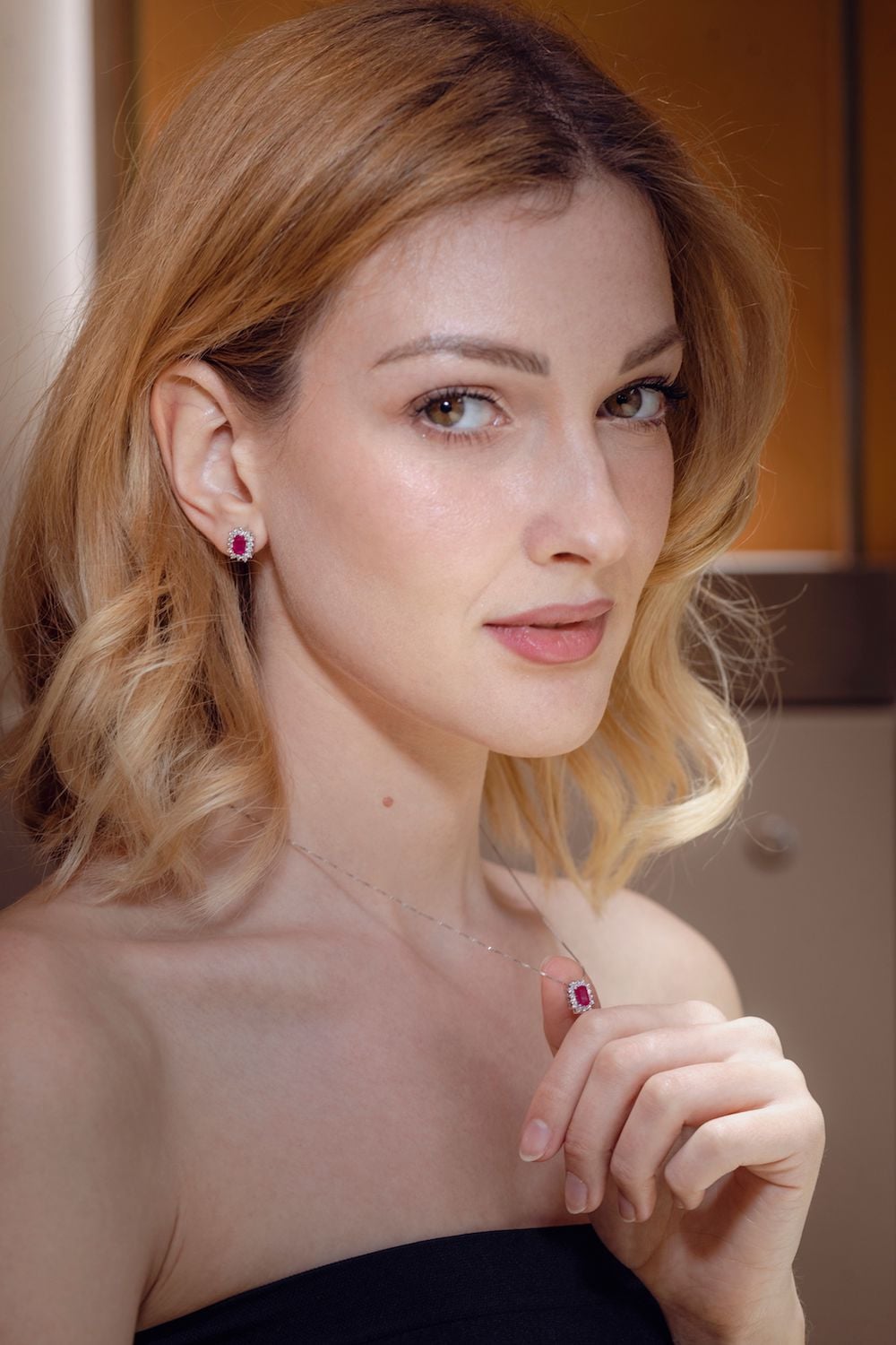 Orecchini diamanti e rubini - immagine 2