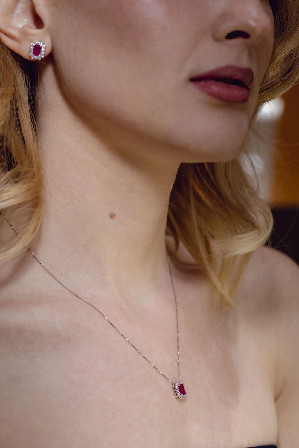 Orecchini diamanti e rubini - immagine 4