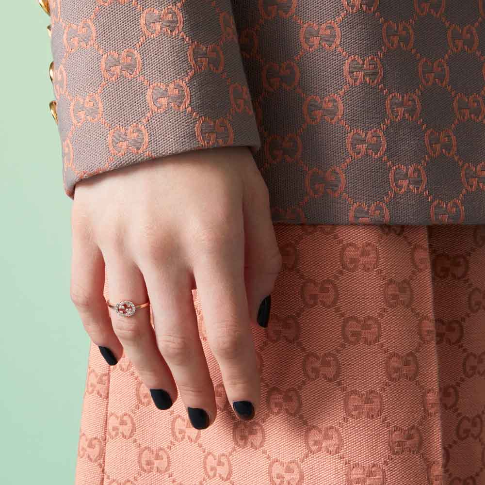 ANELLO INTERLOCKING G in oro rosa CON DIAMANTI - immagine 4