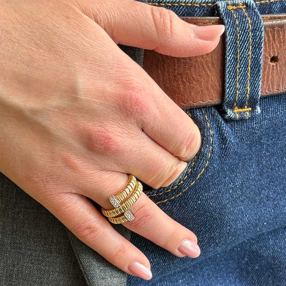 Tubogas yellow gold and diamonds two laps ring - Image 2