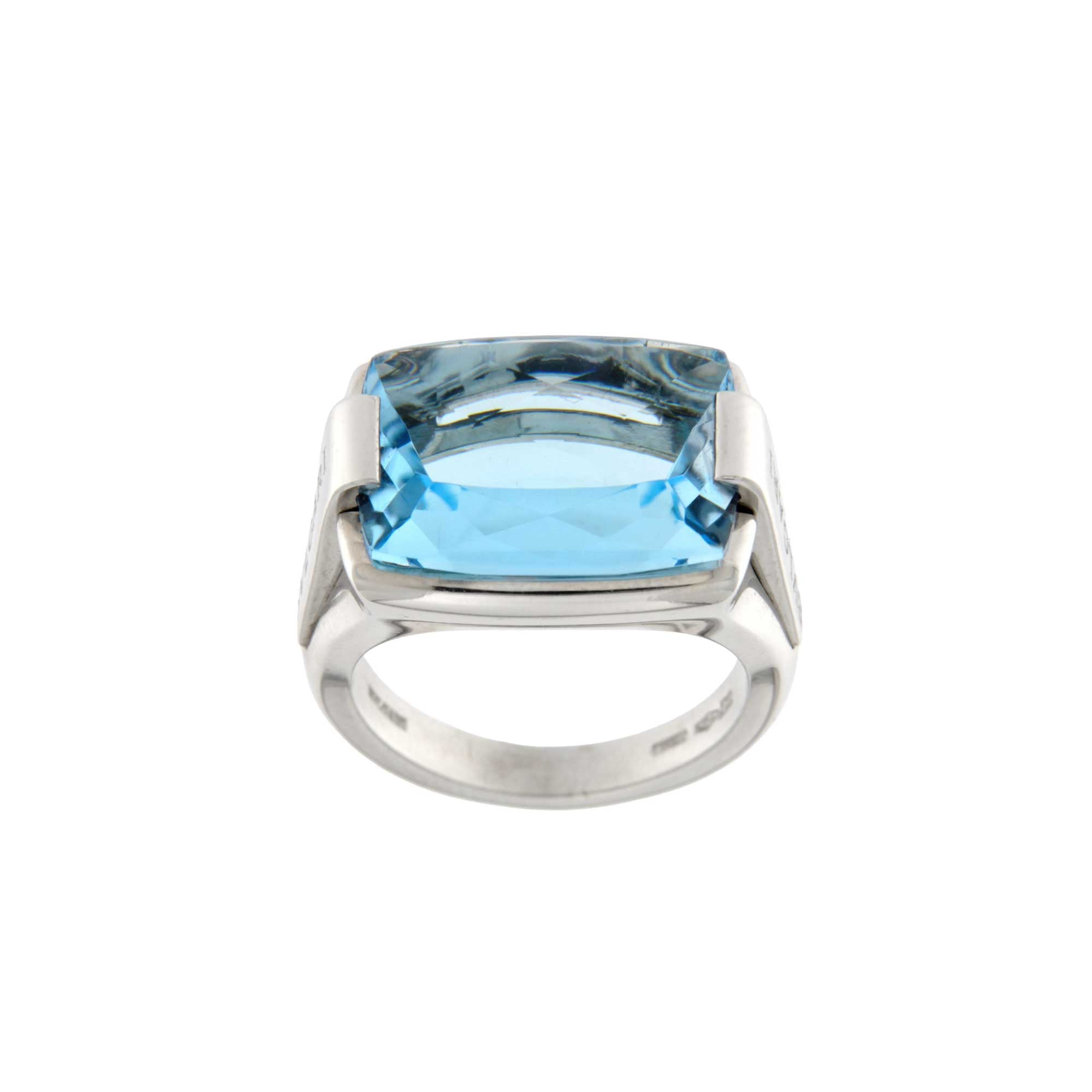 Anello Bulgari in oro bianco con topazio azzurro - immagine 2