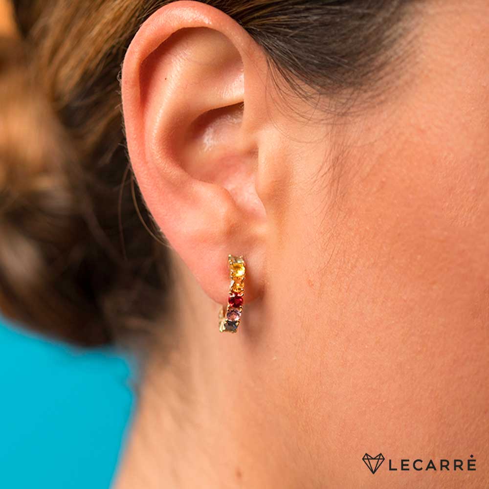 Orecchini catena in oro giallo e diamanti - immagine 2