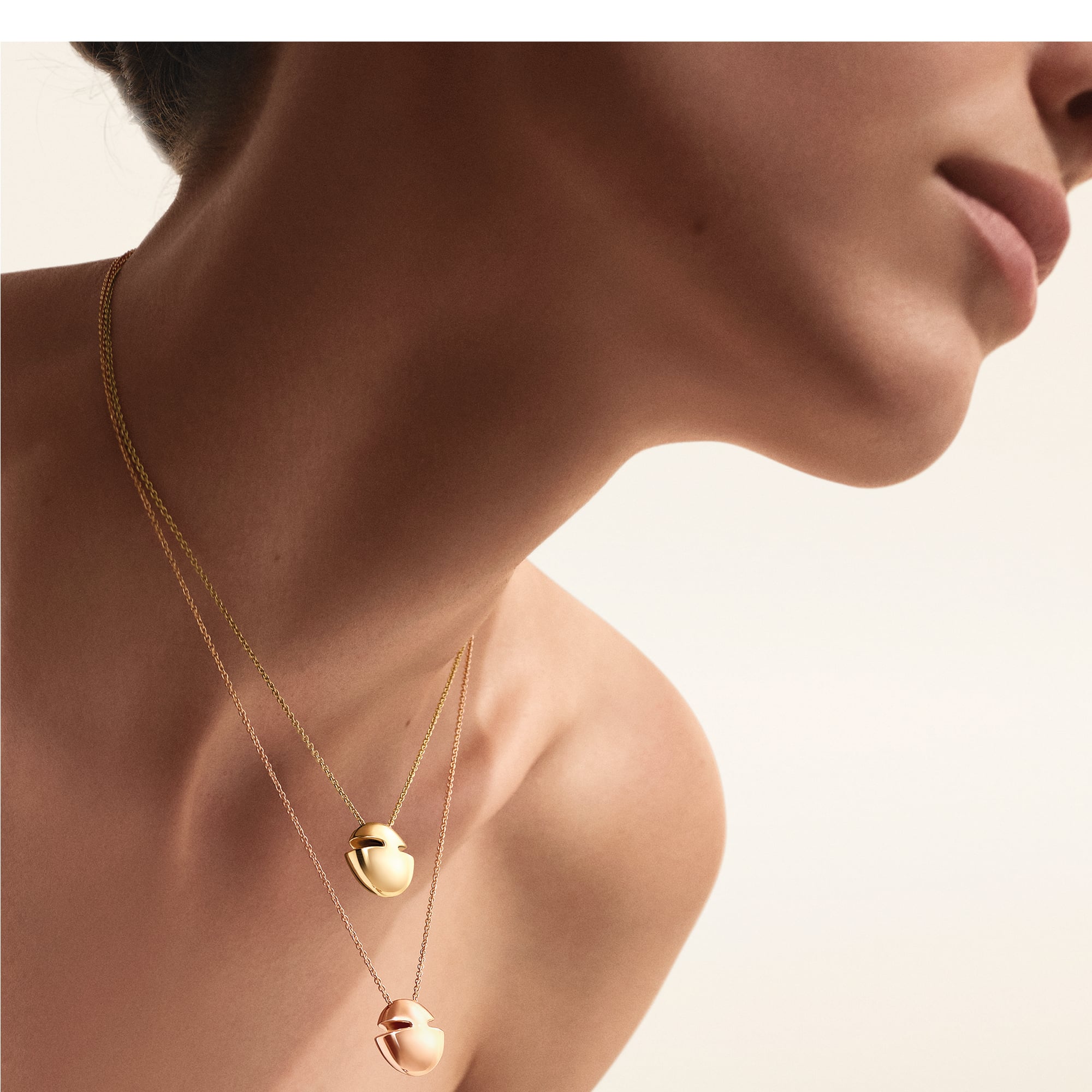 BVLGARI CABOCHON COLLANA IN ORO GIALLO - immagine 2