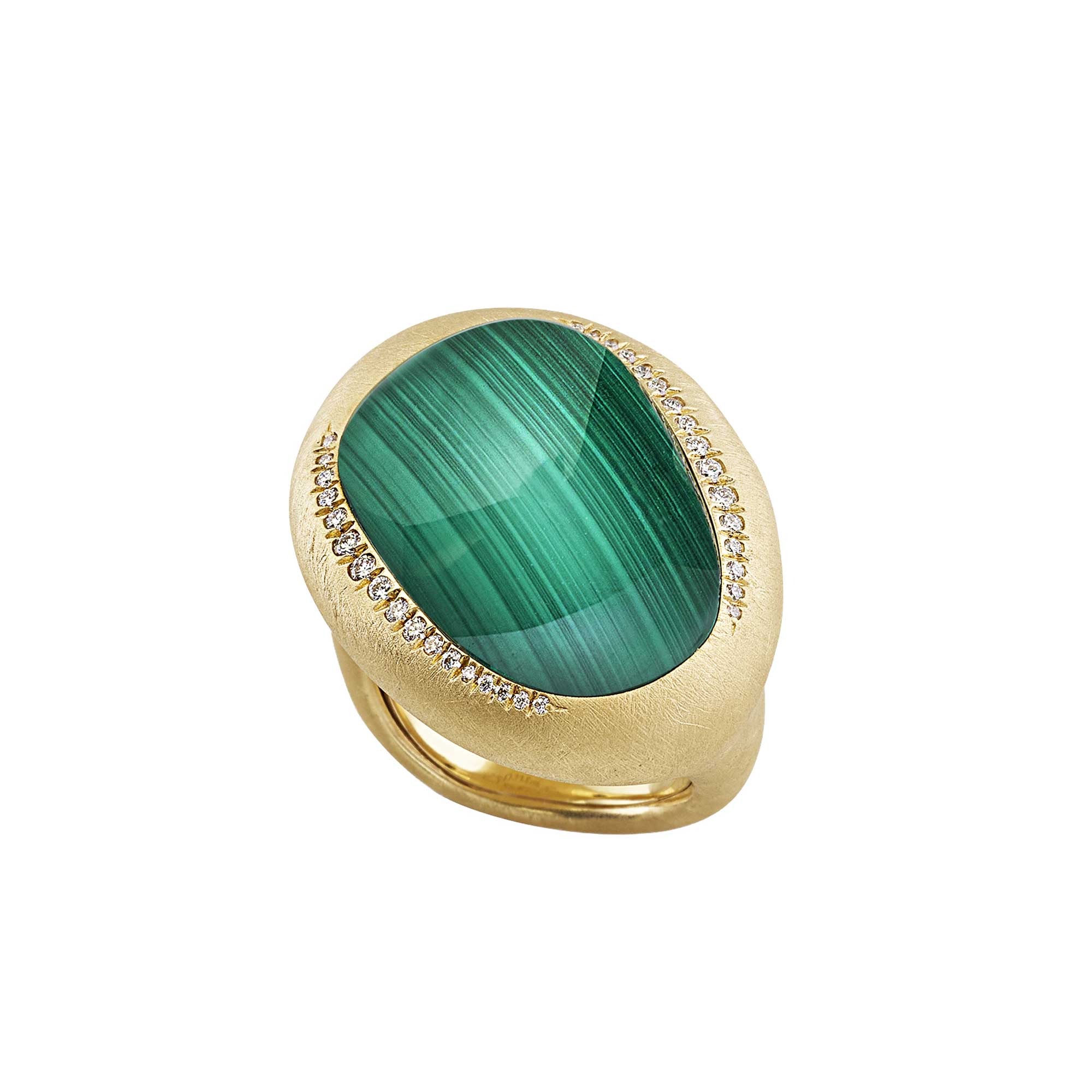 Anello Enchanté in oro giallo satinato 18Kt con diamanti malachite e cristallo di rocca