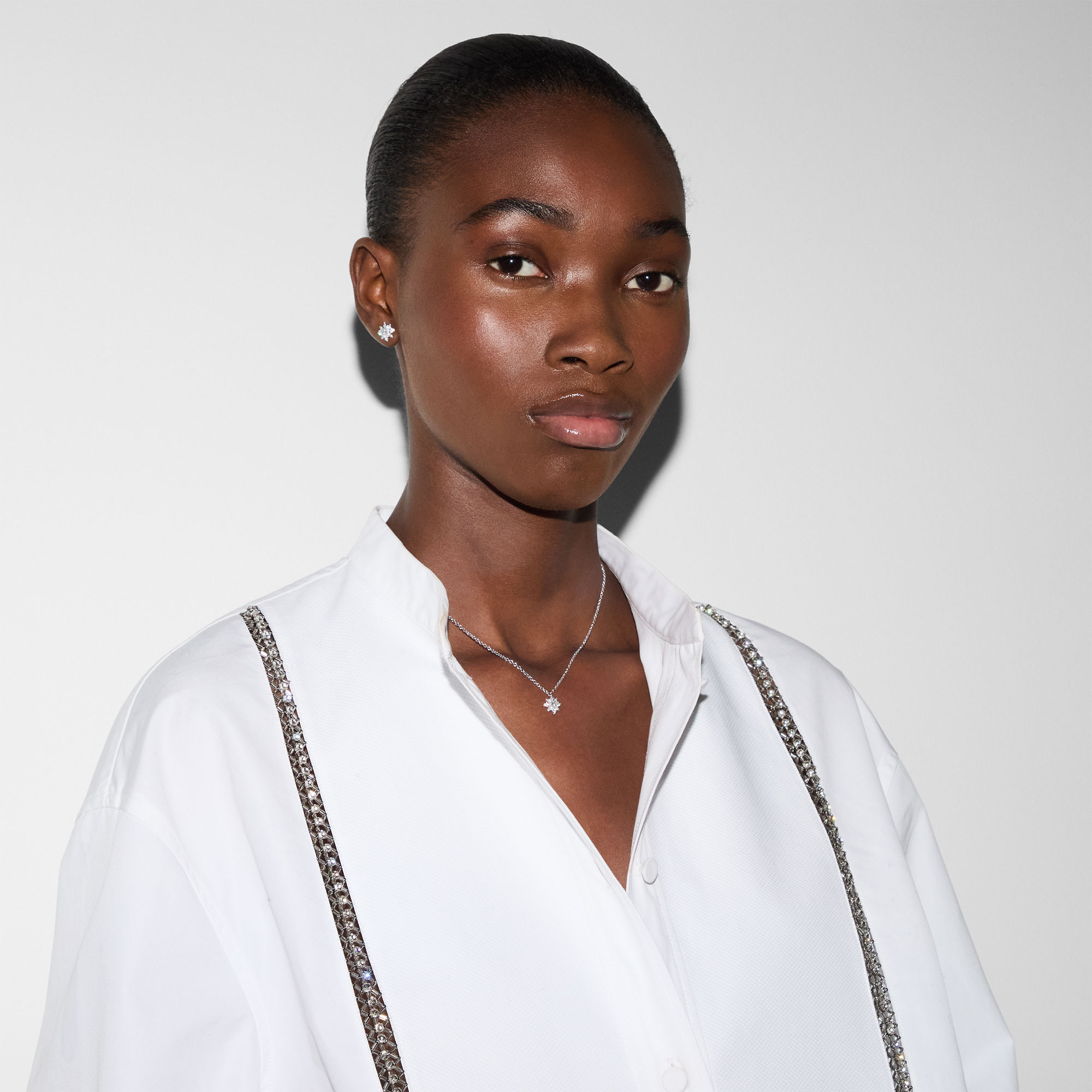 COLLANA A CATENA GUCCI FLORA IN ORO BIANCO 18 CARATI - immagine 3