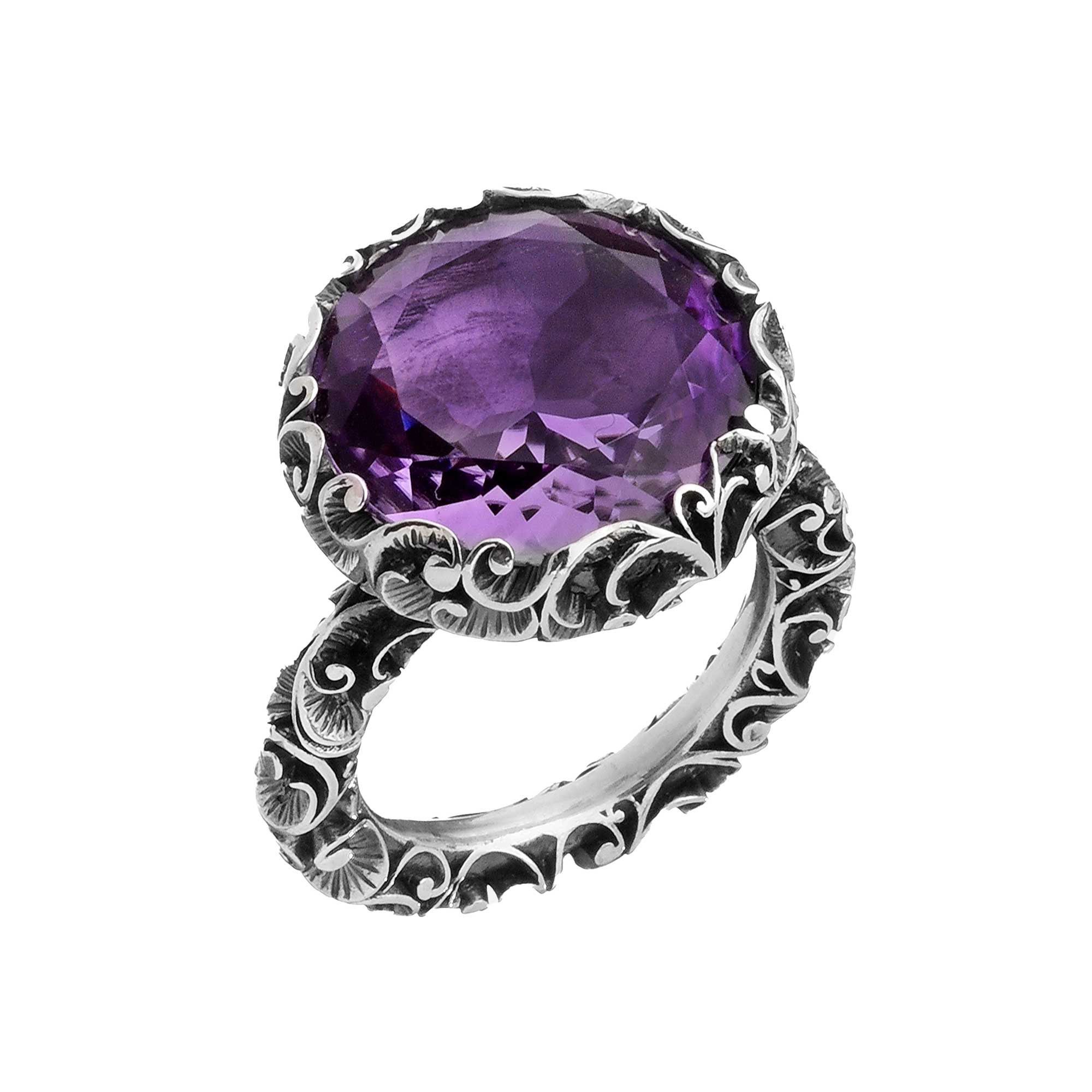 Cabochon Anello in argento intagliato con pietra tonda ametista