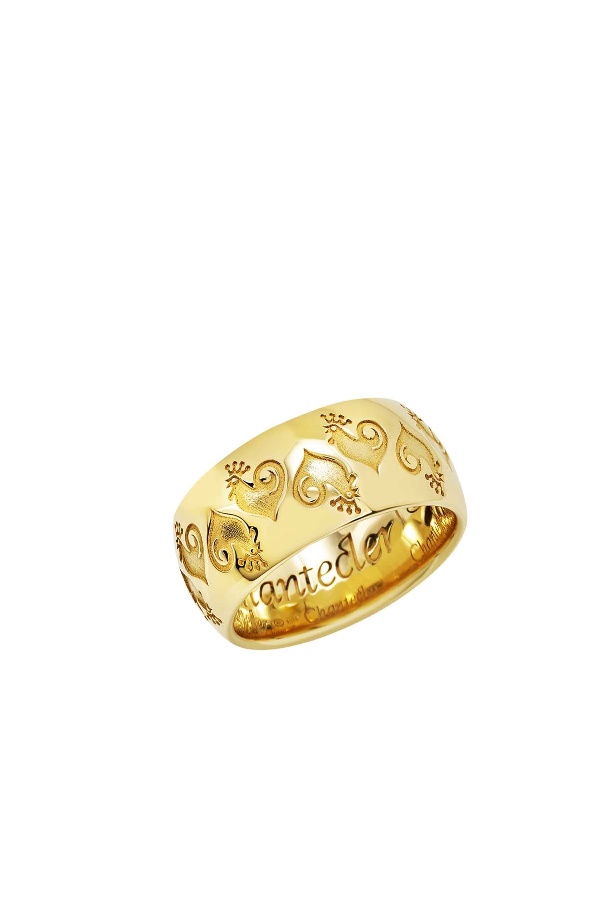 Anello fascia Et Voilà Logo, in vermeil con galletti Chantecler sabbiati a mano.