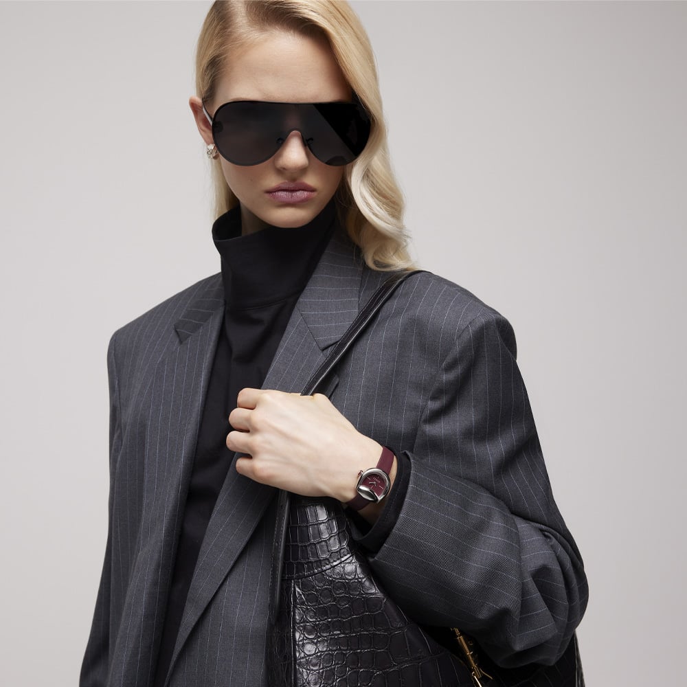 Gucci Horsebit watch 27x23mm Burgundy - immagine 4